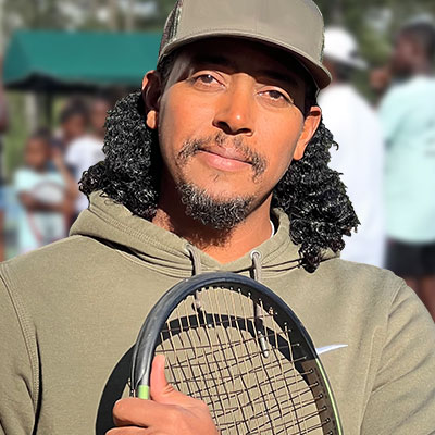 Roscoe Coach Rocky Warner